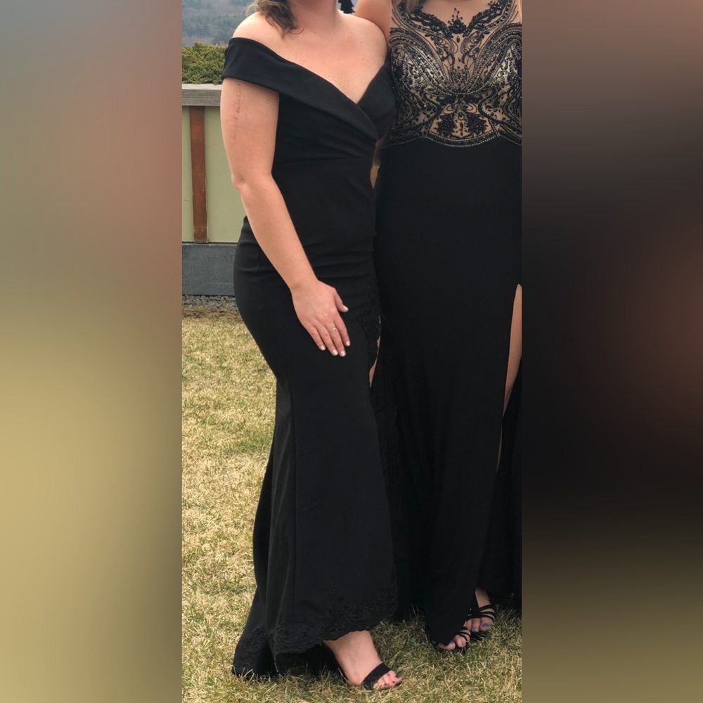 Black formal dress size M